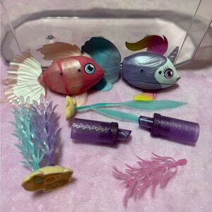 Little live pets | Little dippers | Aquarium | as pictured